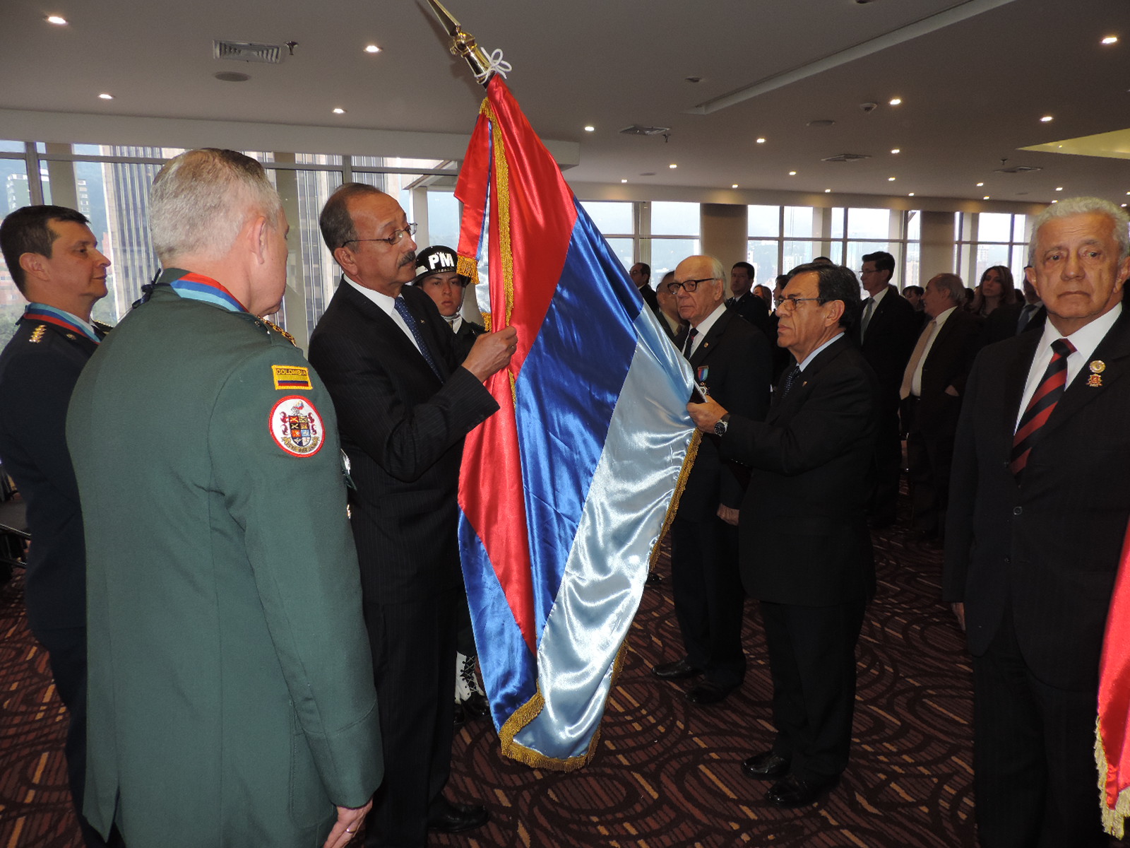 condecoracion-cremil